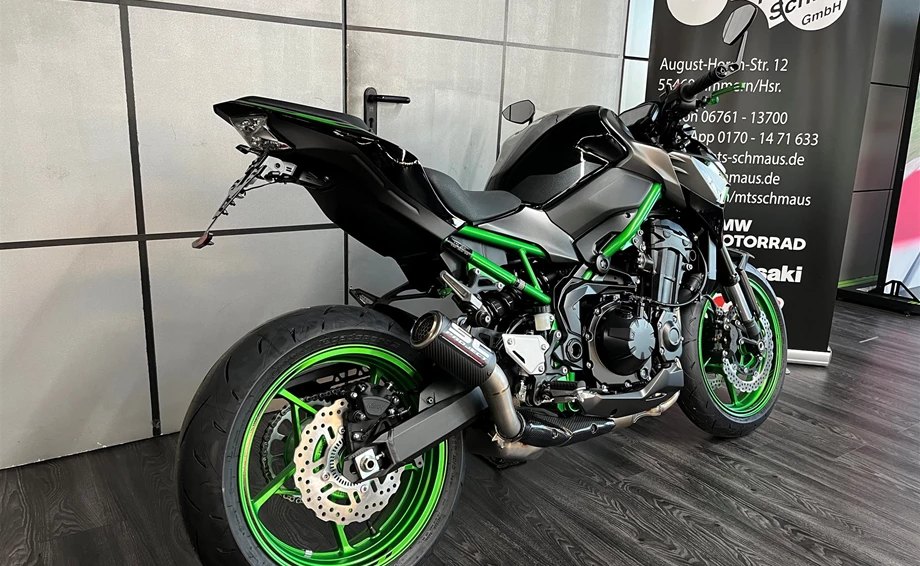 Umbgebautes Motorrad Kawasaki Z900 Bild 5: Umbgebautes Motorrad Kawasaki Z900