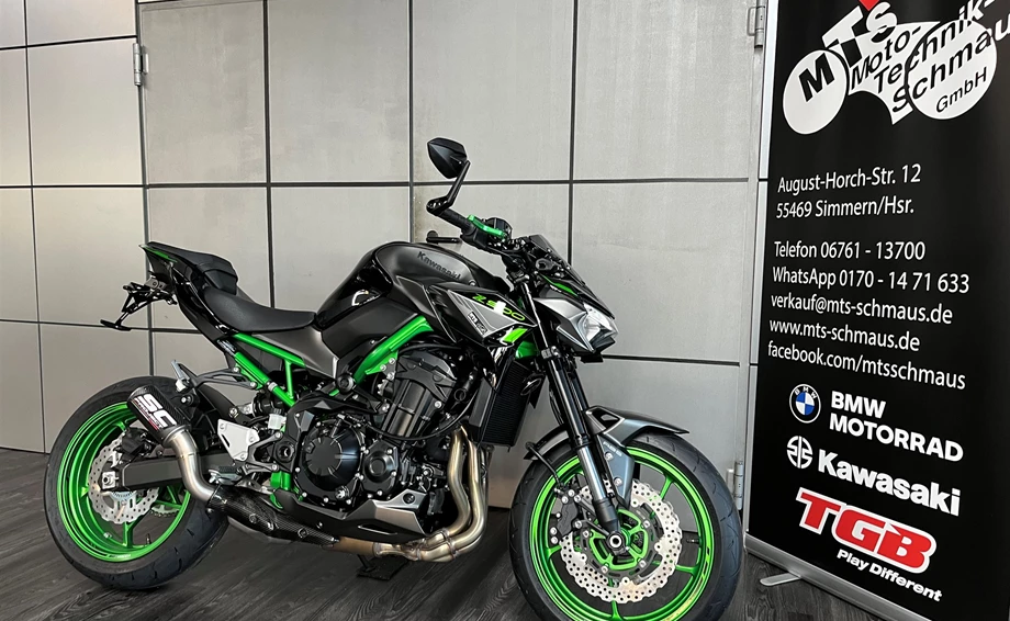 Umbgebautes Motorrad Kawasaki Z900 Bild 6: Umbgebautes Motorrad Kawasaki Z900