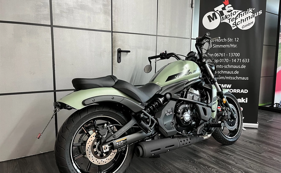 Umbgebautes Motorrad Kawasaki Vulcan S Bild 3: Umbgebautes Motorrad Kawasaki Vulcan S
