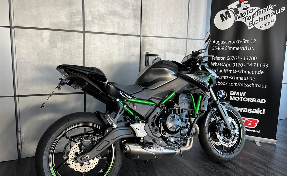 Umbgebautes Motorrad Kawasaki Z650 Bild 4: Umbgebautes Motorrad Kawasaki Z650