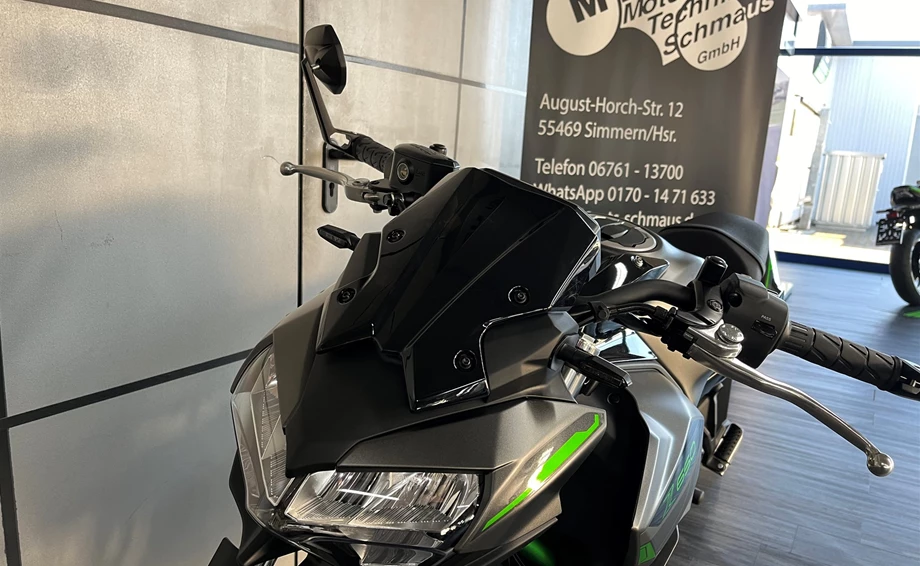 Umbgebautes Motorrad Kawasaki Z650 Bild 8: Umbgebautes Motorrad Kawasaki Z650