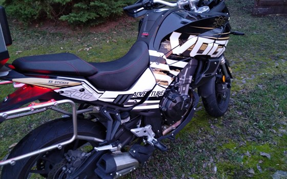 Umgebautes Motorrad Voge 500DS von 2Rad-Knoblauch - Bild 2