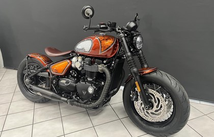 Triumph Bonneville Bobber Custom Bike Triumph Bonneville Bobber Custom Bike