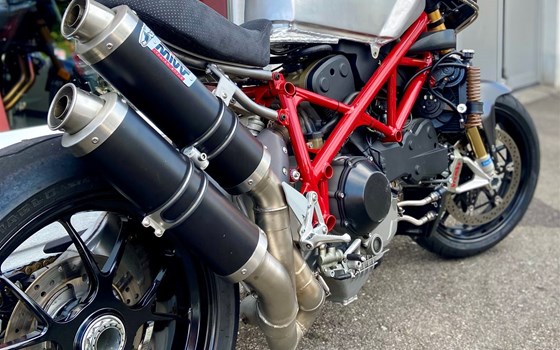 Umgebautes Motorrad Ducati 1098 S von Direct Performance - Bild 3 Umgebautes Motorrad Ducati 1098 S von Direct Performance - Bild 3