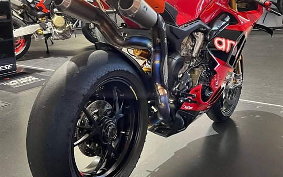 Umgebautes Motorrad Ducati Panigale V4 S von Zweiradparadies Denk GmbH & Co. KG - Bild 6 Umgebautes Motorrad Ducati Panigale V4 S von Zweiradparadies Denk GmbH & Co. KG - Bild 6