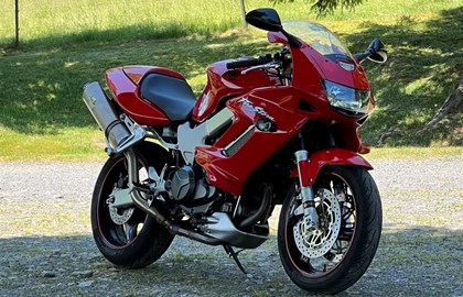Honda VTR 1000 F Fire Storm Custom Bike Honda VTR 1000 F Fire Storm Custom Bike