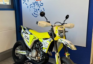 Husqvarna 701 Supermoto