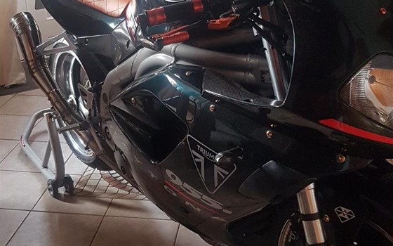 Umgebautes Motorrad Triumph Daytona 955i von user1283234 - Bild 12 Umgebautes Motorrad Triumph Daytona 955i von user1283234 - Bild 12