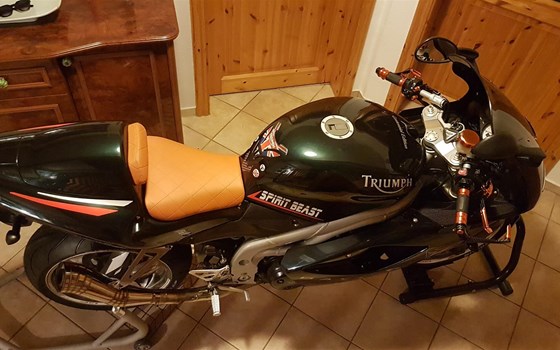 Umgebautes Motorrad Triumph Daytona 955i von user1283234 - Bild 9 Umgebautes Motorrad Triumph Daytona 955i von user1283234 - Bild 9
