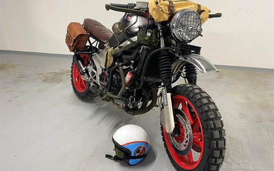 Umgebautes Motorrad Honda VFR 750 von user1283855 - Bild 8 Umgebautes Motorrad Honda VFR 750 von user1283855 - Bild 8