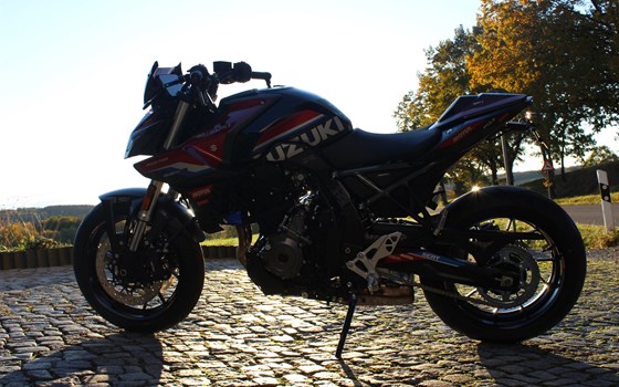 Umgebautes Motorrad Suzuki GSX-8S Evo von Zweirad Nürnberger - Bild 1 Umgebautes Motorrad Suzuki GSX-8S Evo von Zweirad Nürnberger - Bild 1