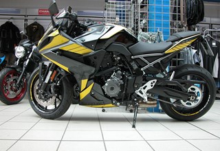 Suzuki GSX-8R