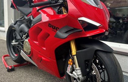Ducati Panigale V4 S Custom Bike