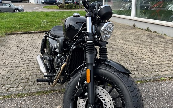 Umgebautes Motorrad Hanway B15 Bobber 125 von Auto Center Brenner GmbH - Bild 5 Umgebautes Motorrad Hanway B15 Bobber 125 von Auto Center Brenner GmbH - Bild 5
