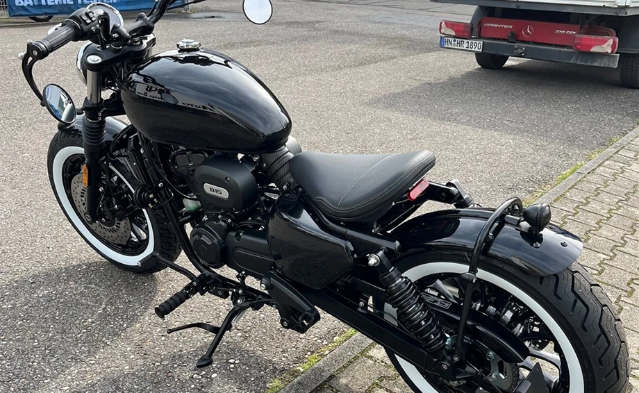 Umbgebautes Motorrad Hanway B15 Bobber 125 Bild 3: Umbgebautes Motorrad Hanway B15 Bobber 125