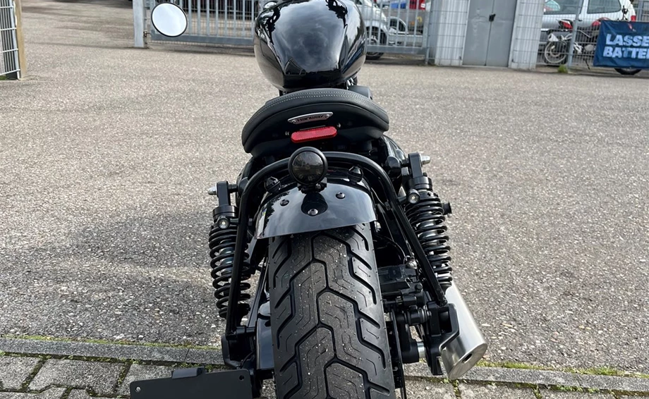Umbgebautes Motorrad Hanway B15 Bobber 125 Bild 7: Umbgebautes Motorrad Hanway B15 Bobber 125