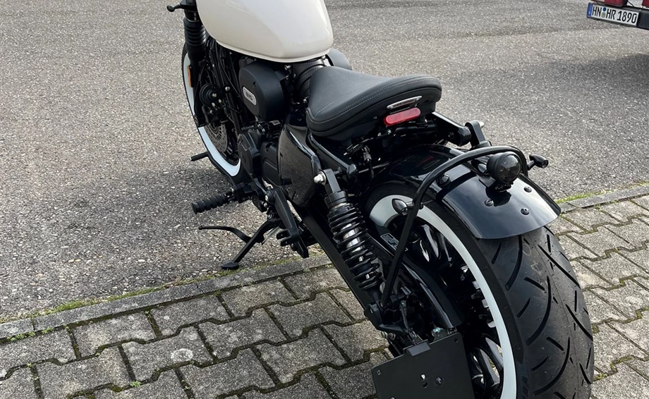 Umbgebautes Motorrad Hanway B15 Bobber 125 Bild 8: Umbgebautes Motorrad Hanway B15 Bobber 125