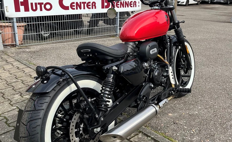 Umbgebautes Motorrad Hanway B15 Bobber 125 Bild 3: Umbgebautes Motorrad Hanway B15 Bobber 125