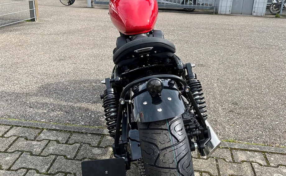 Umbgebautes Motorrad Hanway B15 Bobber 125 Bild 4: Umbgebautes Motorrad Hanway B15 Bobber 125