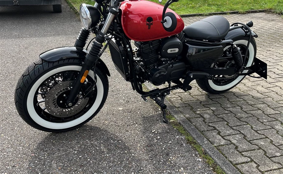 Umbgebautes Motorrad Hanway B15 Bobber 125 Bild 6: Umbgebautes Motorrad Hanway B15 Bobber 125