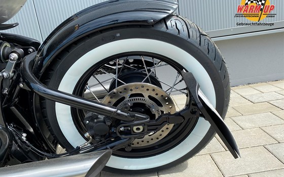 Umgebautes Motorrad Triumph Bonneville Bobber von Warm Up Zweiradtechnik GmbH - Bild 14 Umgebautes Motorrad Triumph Bonneville Bobber von Warm Up Zweiradtechnik GmbH - Bild 14