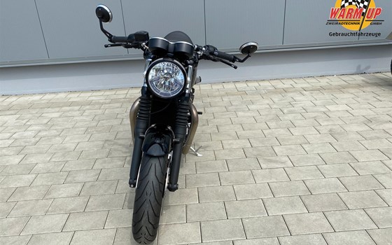 Umgebautes Motorrad Triumph Thruxton von Warm Up Zweiradtechnik GmbH - Bild 2 Umgebautes Motorrad Triumph Thruxton von Warm Up Zweiradtechnik GmbH - Bild 2