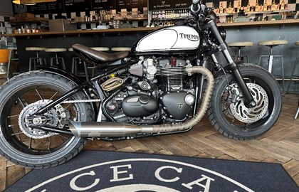 Triumph Bonneville Bobber Custom Bike Triumph Bonneville Bobber Custom Bike