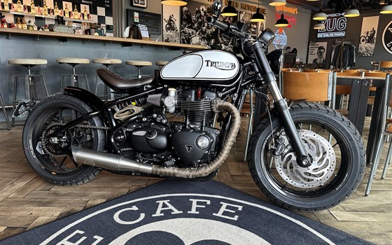 Umgebautes Motorrad Triumph Bonneville Bobber von Erne's Euromotos AG - Bild 11 Umgebautes Motorrad Triumph Bonneville Bobber von Erne's Euromotos AG - Bild 11