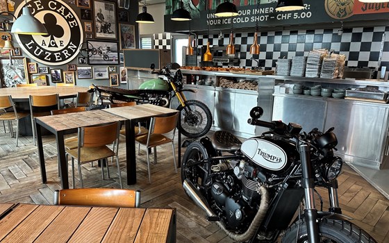 Umgebautes Motorrad Triumph Bonneville Bobber von Erne's Euromotos AG - Bild 6 Umgebautes Motorrad Triumph Bonneville Bobber von Erne's Euromotos AG - Bild 6