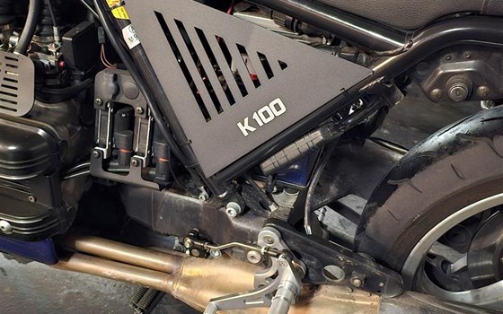 Umgebautes Motorrad BMW K 100 RS von McLightning - Bild 7 Umgebautes Motorrad BMW K 100 RS von McLightning - Bild 7