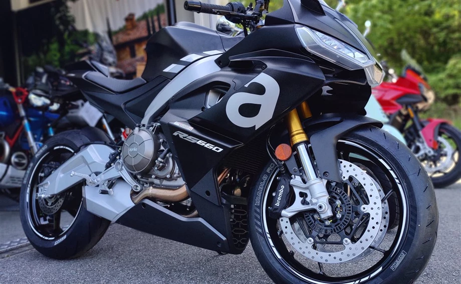 Umbgebautes Motorrad Aprilia RS 660 Bild 5: Umbgebautes Motorrad Aprilia RS 660