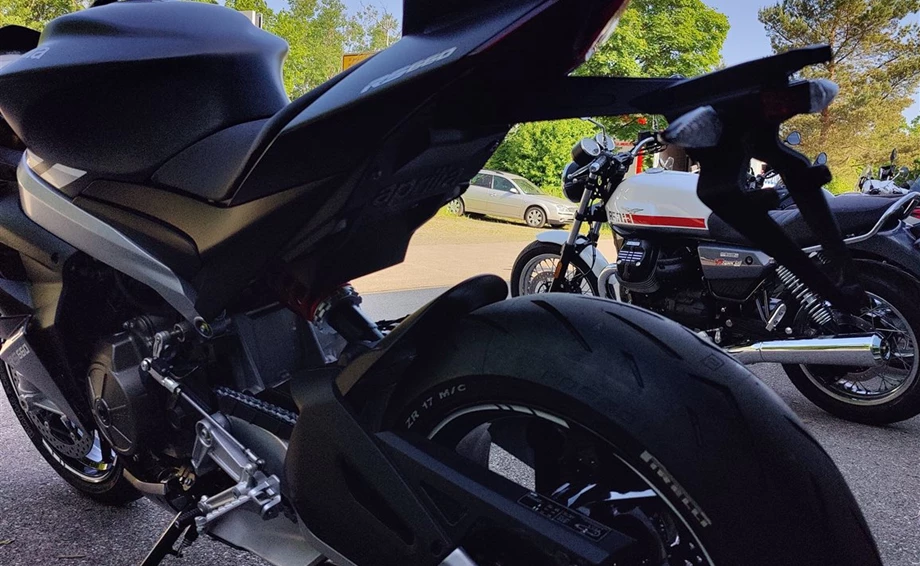 Umbgebautes Motorrad Aprilia RS 660 Bild 8: Umbgebautes Motorrad Aprilia RS 660