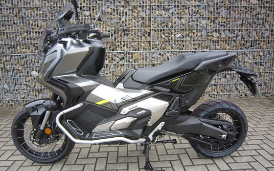 Umgebautes Motorrad Honda X-ADV von Motorradcenter Keßler - Bild 1 Umgebautes Motorrad Honda X-ADV von Motorradcenter Keßler - Bild 1