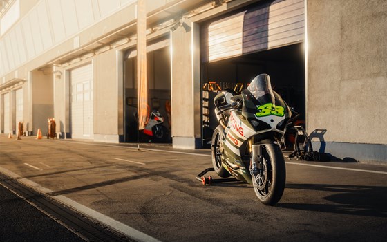 Umgebautes Motorrad Ducati Panigale V2 von DSB BERLIN - Bild 3 Umgebautes Motorrad Ducati Panigale V2 von DSB BERLIN - Bild 3