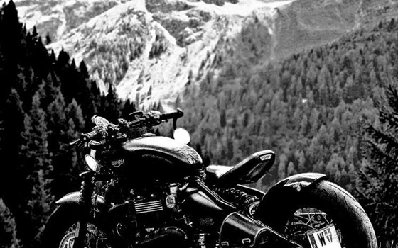 Umgebautes Motorrad Triumph Bonneville Bobber Black von gguser1228944 - Bild 4 Umgebautes Motorrad Triumph Bonneville Bobber Black von gguser1228944 - Bild 4