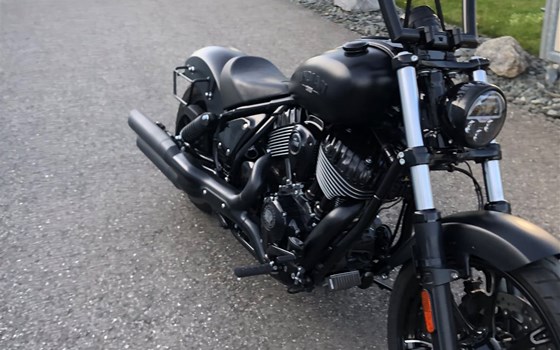 Umgebautes Motorrad Indian Chief Dark Horse von Berni´s Biker Bude - Bild 2 Umgebautes Motorrad Indian Chief Dark Horse von Berni´s Biker Bude - Bild 2