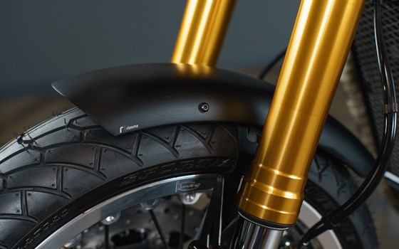Umgebautes Motorrad Triumph Thruxton 1200R von Erne's Euromotos AG - Bild 19 Umgebautes Motorrad Triumph Thruxton 1200R von Erne's Euromotos AG - Bild 19