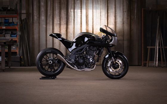Umgebautes Motorrad Triumph Speed Triple 1050 von Erne's Euromotos AG - Bild 1 Umgebautes Motorrad Triumph Speed Triple 1050 von Erne's Euromotos AG - Bild 1