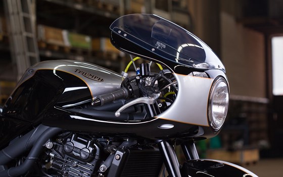 Umgebautes Motorrad Triumph Speed Triple 1050 von Erne's Euromotos AG - Bild 25 Umgebautes Motorrad Triumph Speed Triple 1050 von Erne's Euromotos AG - Bild 25