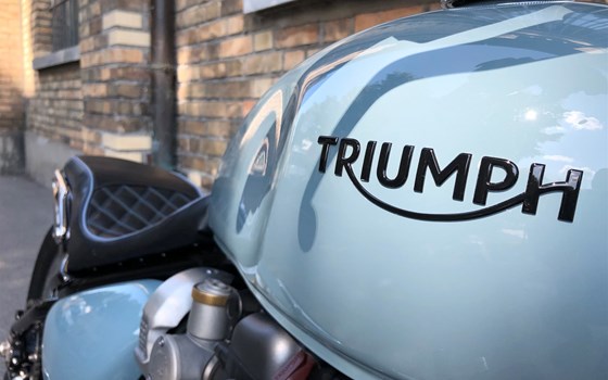 Umgebautes Motorrad Triumph Bonneville Speedmaster von Erne's Euromotos AG - Bild 12 Umgebautes Motorrad Triumph Bonneville Speedmaster von Erne's Euromotos AG - Bild 12