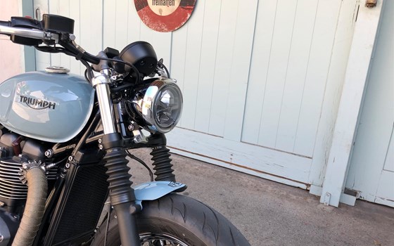Umgebautes Motorrad Triumph Bonneville Speedmaster von Erne's Euromotos AG - Bild 7 Umgebautes Motorrad Triumph Bonneville Speedmaster von Erne's Euromotos AG - Bild 7