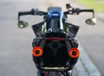 Umbgebautes Motorrad KTM 890 Duke R