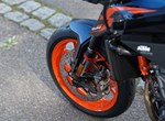 Umbgebautes Motorrad KTM 890 Duke R