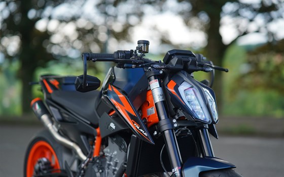 Umgebautes Motorrad KTM 890 Duke R von Motorcorner GmbH - Bild 5 Umgebautes Motorrad KTM 890 Duke R von Motorcorner GmbH - Bild 5