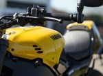 Umbgebautes Motorrad Yamaha XSR900