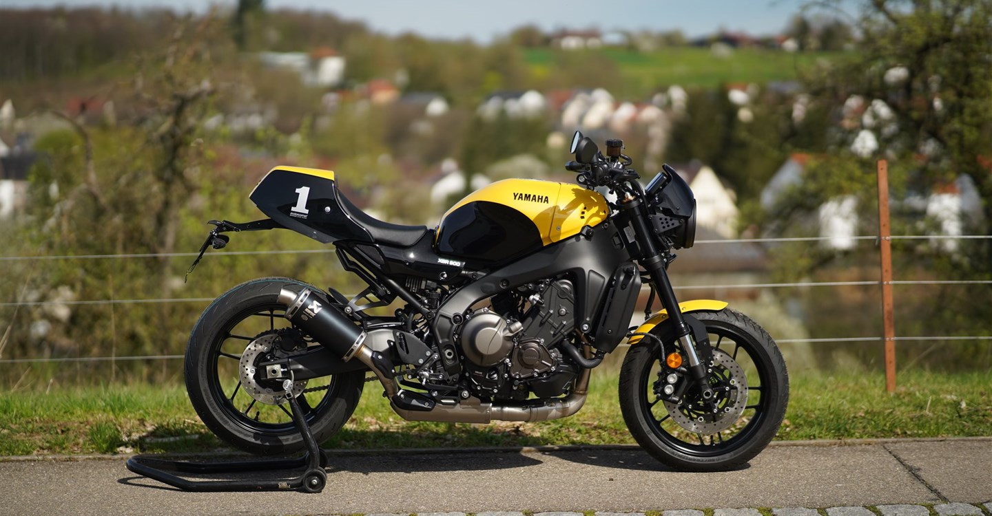 Umbgebautes Motorrad Yamaha XSR900