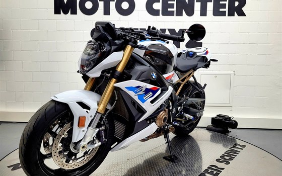 Umgebautes Motorrad BMW S 1000 R von Moto Center Schwyz AG - Bild 2 Umgebautes Motorrad BMW S 1000 R von Moto Center Schwyz AG - Bild 2