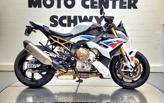 Umgebautes Motorrad BMW S 1000 R von Moto Center Schwyz AG - Bild 1 Umgebautes Motorrad BMW S 1000 R von Moto Center Schwyz AG - Bild 1