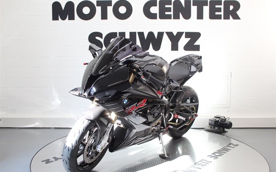 Umgebautes Motorrad BMW S 1000 RR von Moto Center Schwyz AG - Bild 2 Umgebautes Motorrad BMW S 1000 RR von Moto Center Schwyz AG - Bild 2