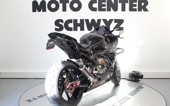 Umgebautes Motorrad BMW S 1000 RR von Moto Center Schwyz AG - Bild 4 Umgebautes Motorrad BMW S 1000 RR von Moto Center Schwyz AG - Bild 4